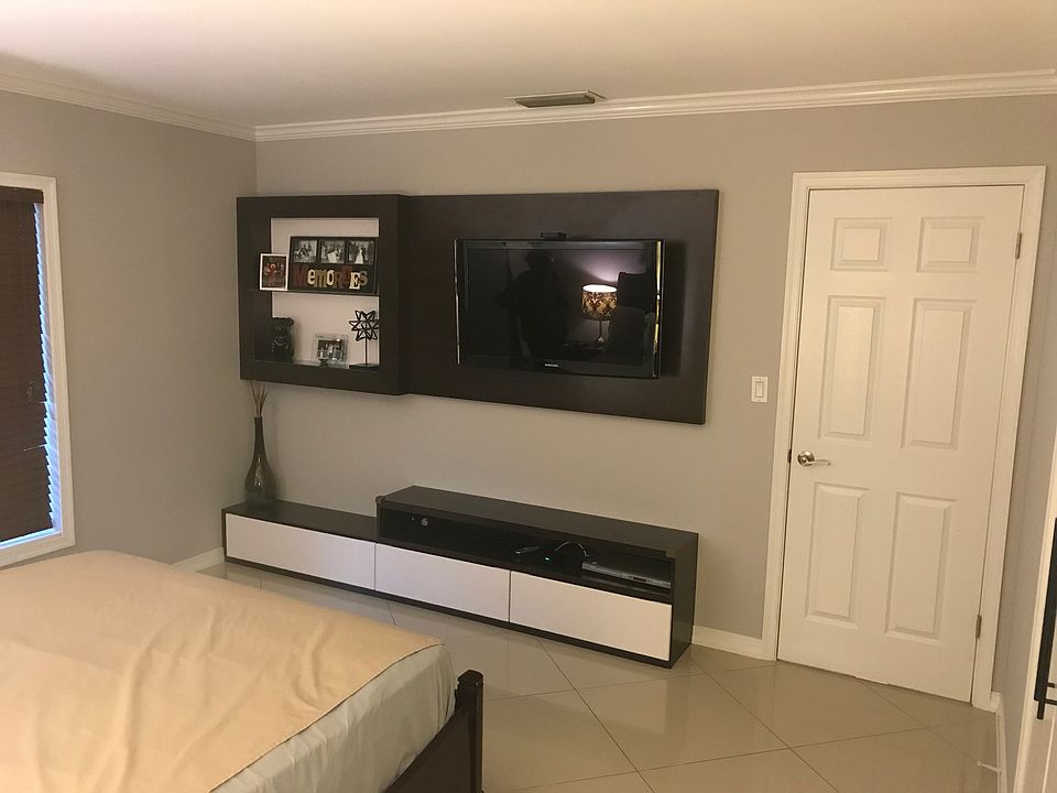 2nd image of 453 Lakewood Cir APT C