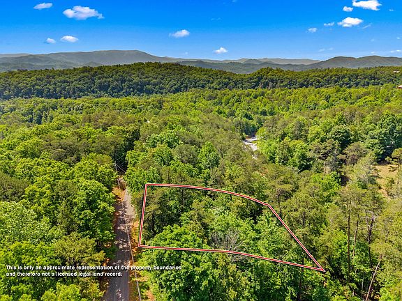 5th image of 1737 Blue Ridge Rd