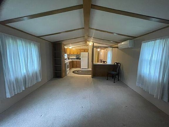5th image of 104 Sparrow Drive