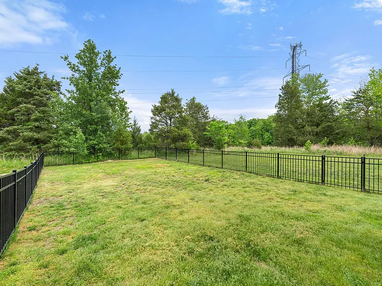 4700 Bisbee Dr — Photo 64
