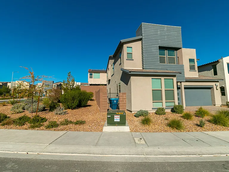 544 Ruby Mesa Ave — Photo 3