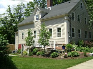 31 E Main St #2, Georgetown, MA 01833