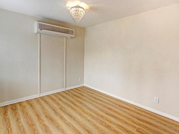 3rd image of 1212 W 93rd St #A