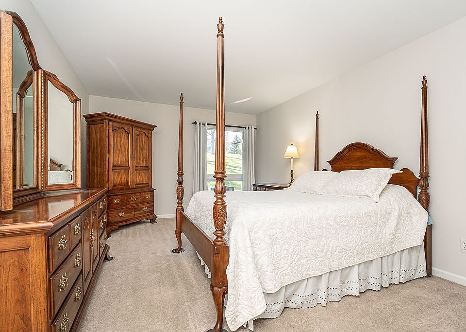 981 Wexford Way, photo 25