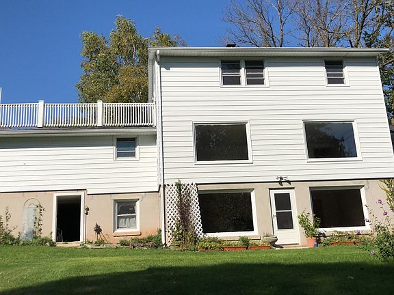 2nd image of 609 Riverview Dr
