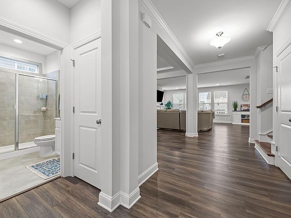 5th image of 204 Smoky Emerald Way