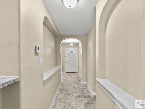 3rd image of 416 Bernal St
