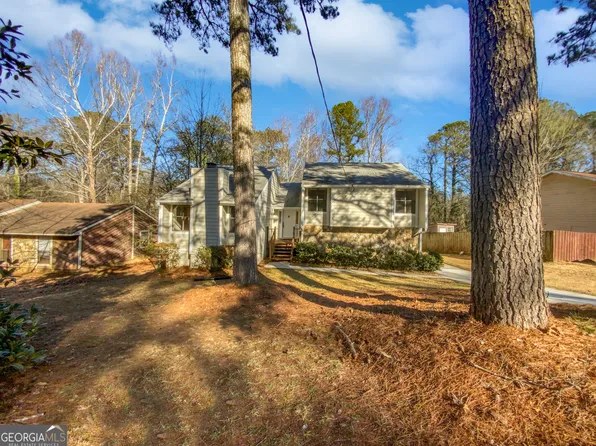 8810 Churchill Pl, Jonesboro, GA 30238
