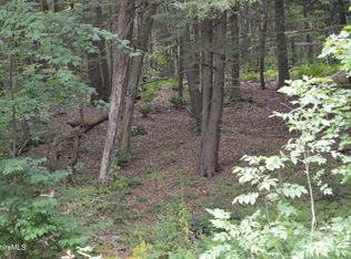 404-19 Jacobs Ladder Rd, Becket, MA 01223