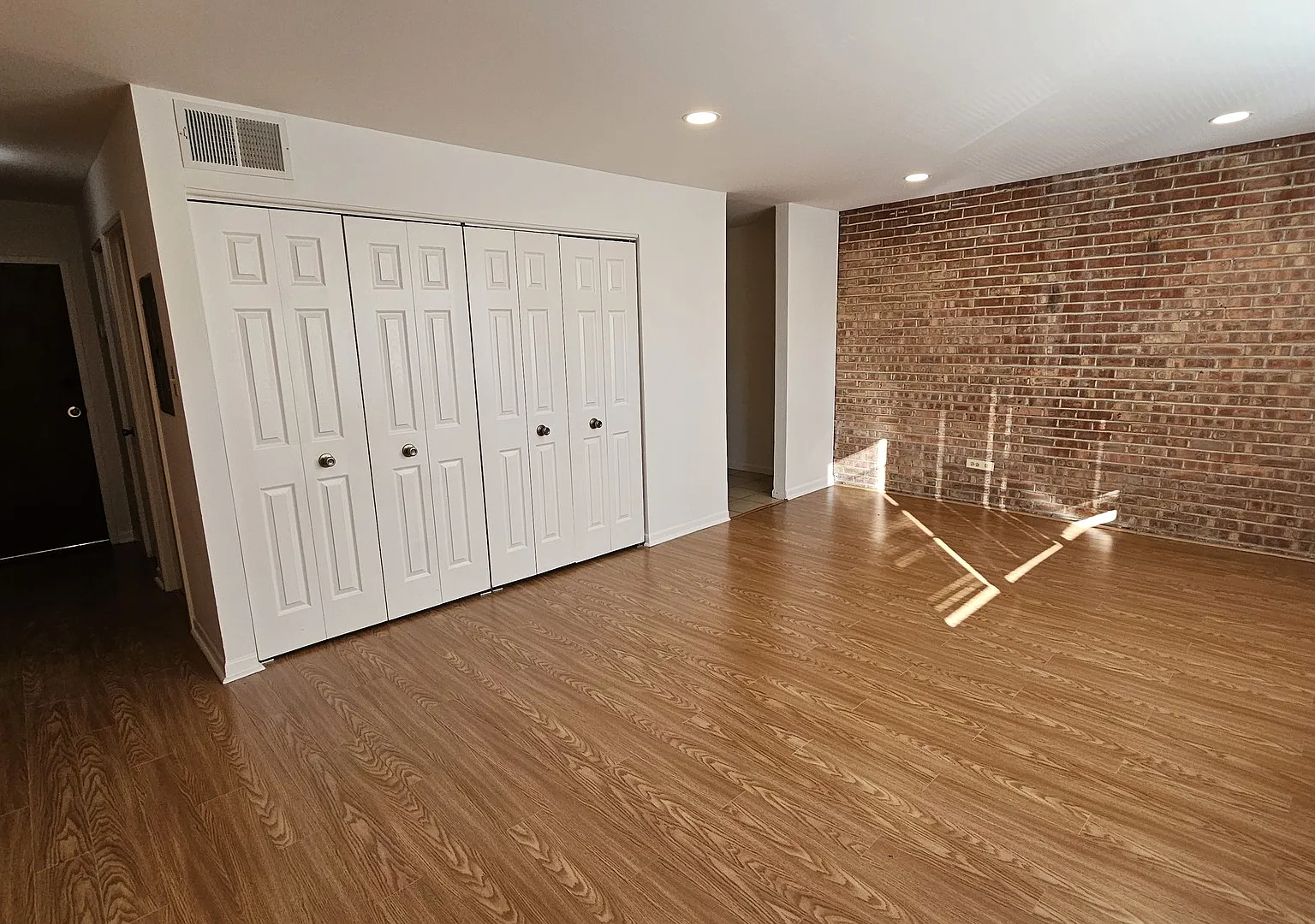 Studio, $1,895 — Photo 3