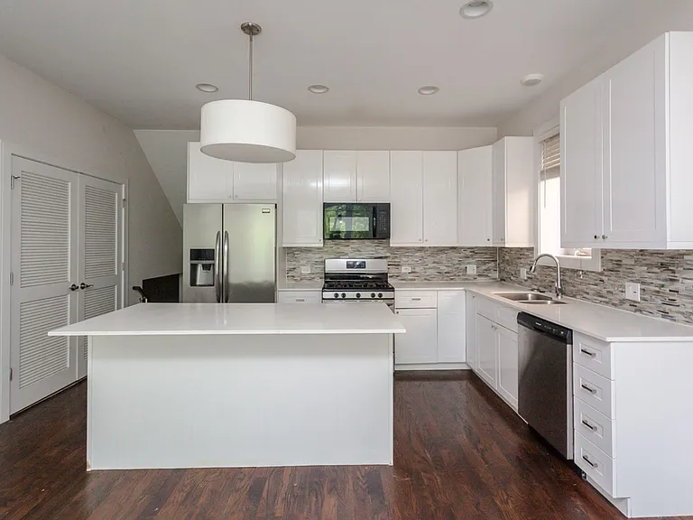 KDG Avondale LLC — Photo 3