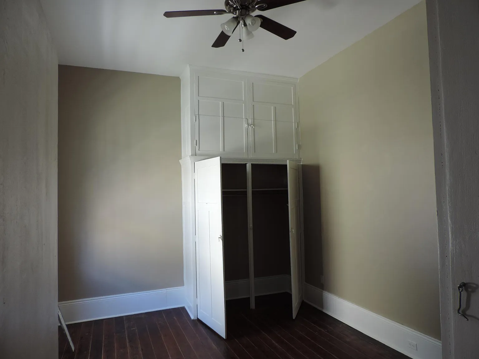 1834 Hastings Pl — Photo 4