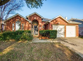 2403 Graystone Ln, Corinth, TX 76210