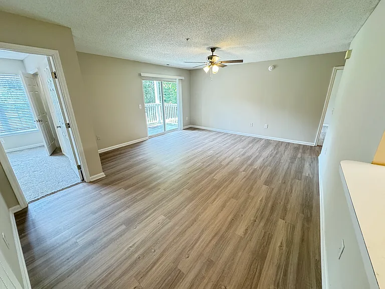1202 Water Valley Ct NW — Photo 4