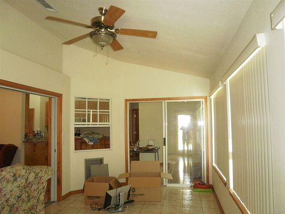 4th image of 5632 Columbia Ave
