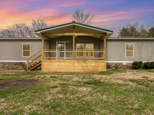 3920 General Lee Rd, Culleoka, TN 38451