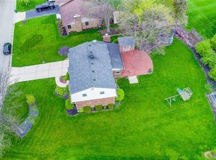1868 Wilene Dr, Dayton, OH 45432