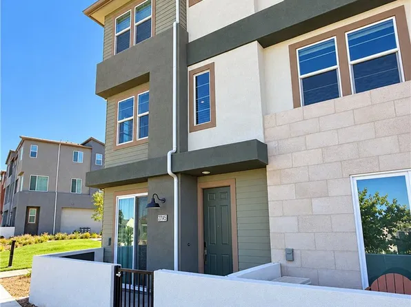 27145 Valley Oak Pl, Valencia, CA 91381