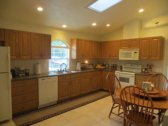 Large Kitchen