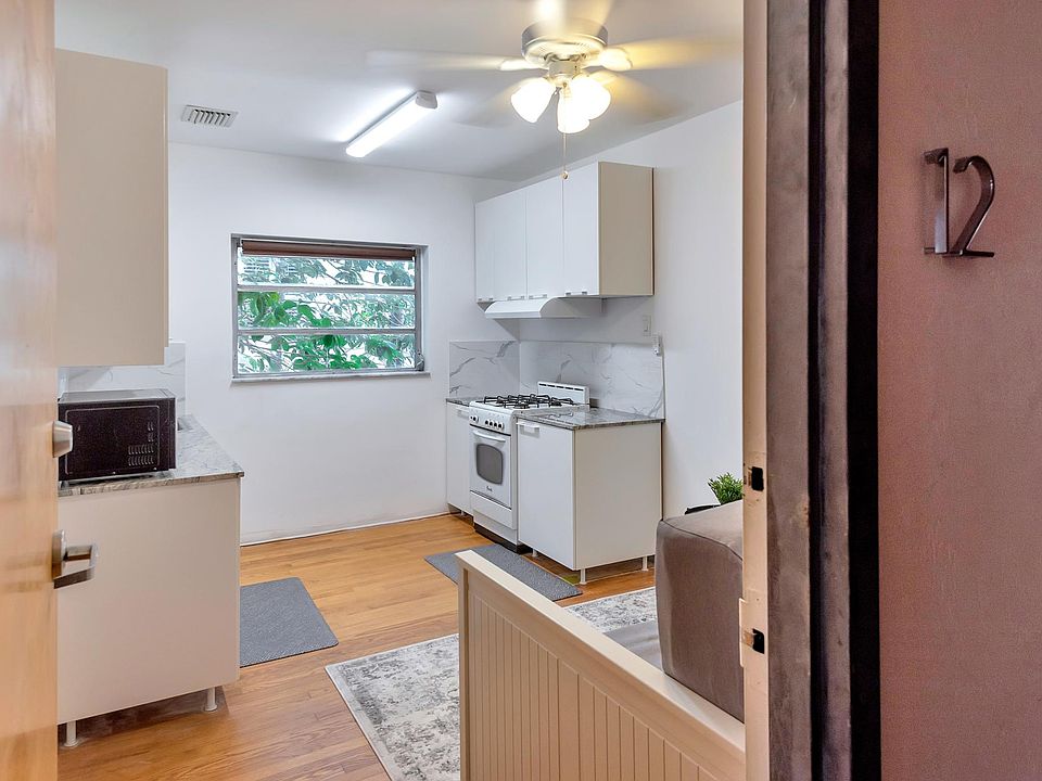 1st image of 920 Euclid Ave #12A