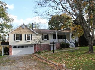 414 Narigon Run Rd, Claysville, PA 15323