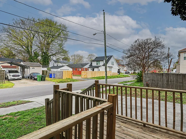 2700 Myrtle Ave — Photo 25