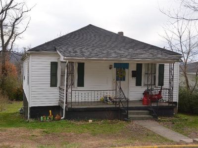 112 Church St, Irvine, KY, 40336