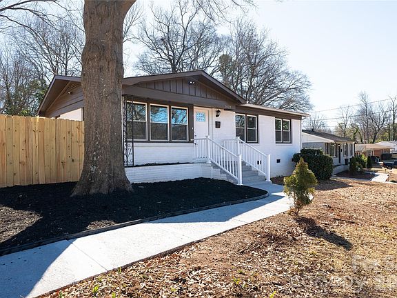3rd image of 3623 Sargeant Dr