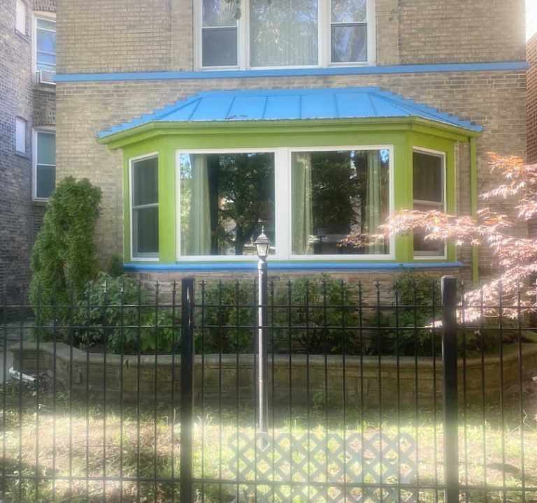 1st image of 6250 N Richmond St