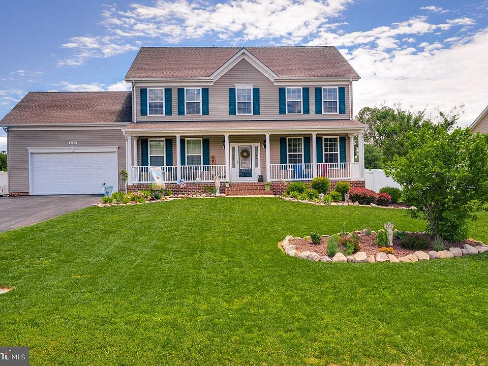 1st image of 28050 Feather Ct