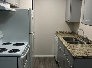 1616 W Oak St APT 208, Denton, TX 76201