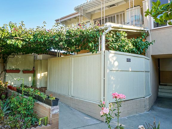 2nd image of 6259 Coldwater Canyon Ave Unit 1