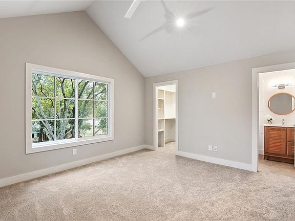 4th image of 9717 Parkford Dr