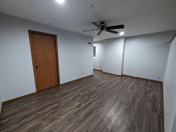2nd image of 110 N 1st St