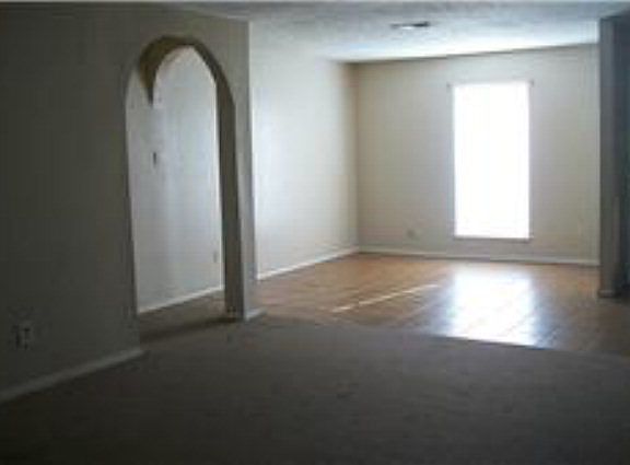 3rd image of 3909 California Ave