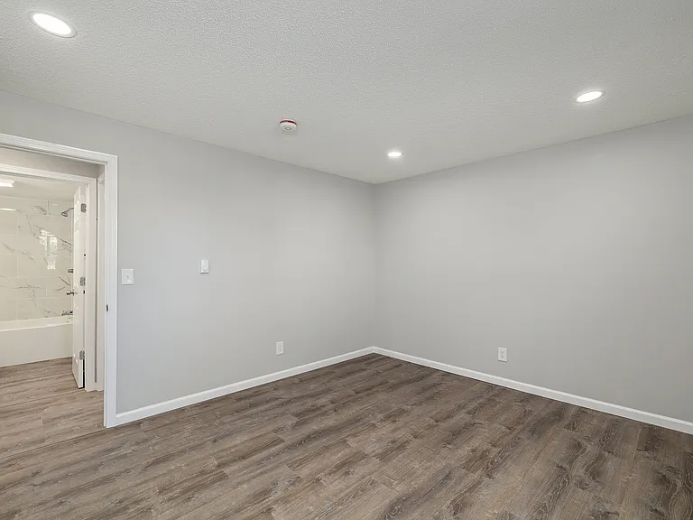 573 Bailey Dr #7 — Photo 15