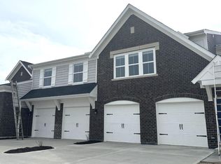 5301 Augusta Dr #6-203, Lebanon, OH 45036