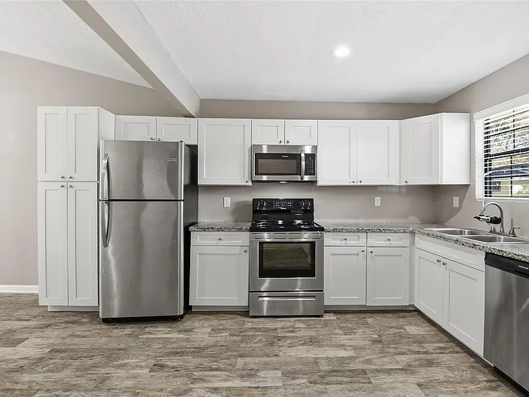 3424 Balboa Cir #48 — Photo 14