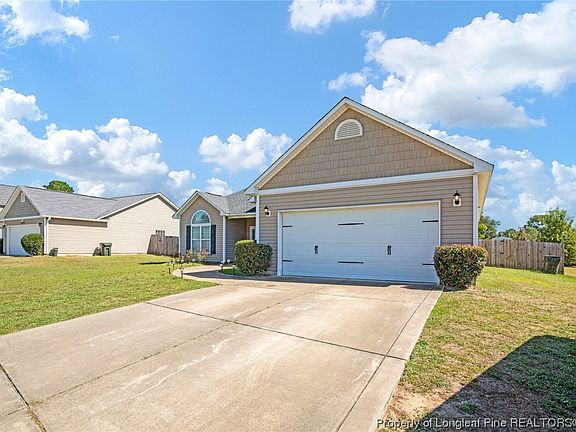 3rd image of 4025 Princess Amelia Ln