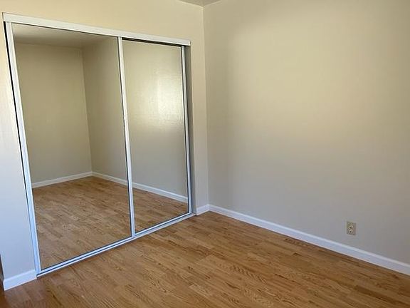 3rd image of 2740 College Ave #205