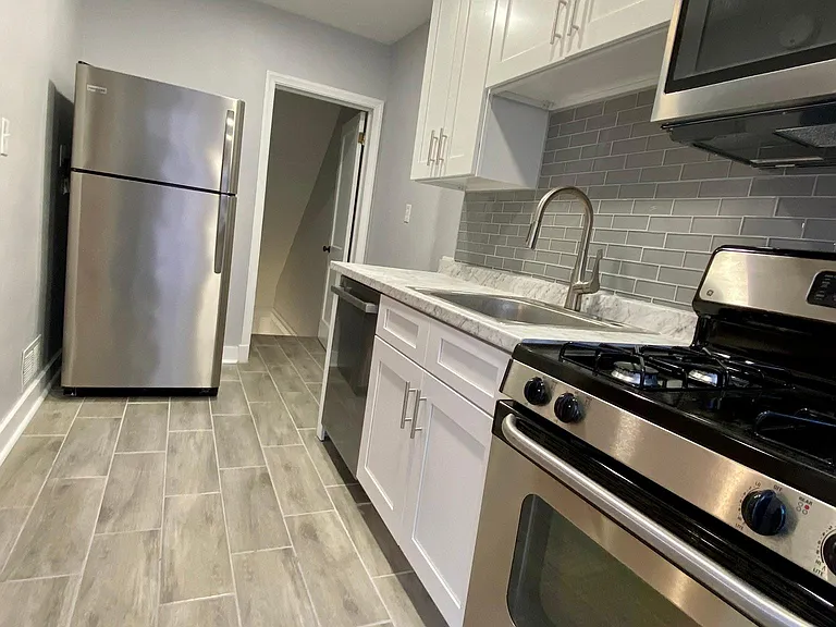 3814 Glenarm Ave — Photo 5