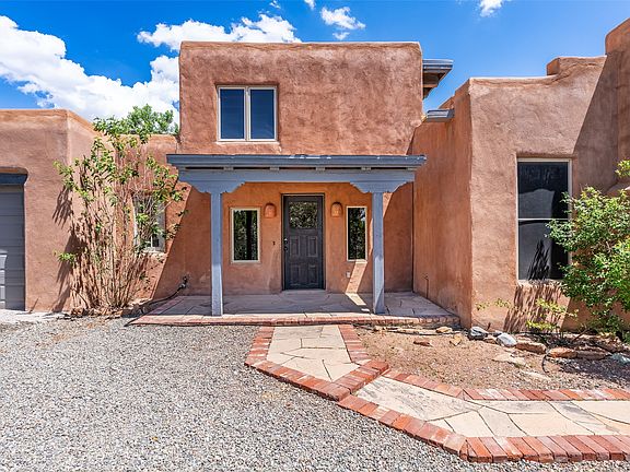 3rd image of 11 Cuesta Ln