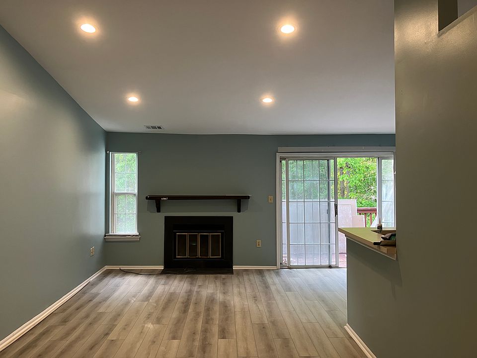 1st image of 6233 Cedar Ct #6233