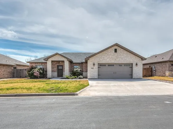 1945 Colonial Dr, San Angelo, TX 76904