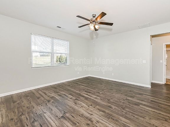 4th image of 83 Echo Ct