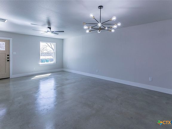 3rd image of 212 N Sparks St