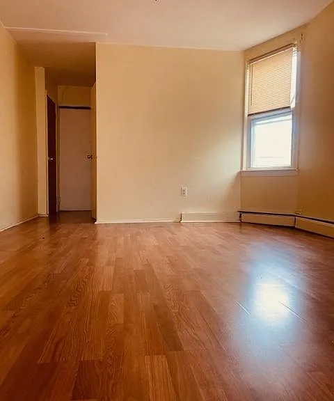 221 Sip Ave #6 — Photo 3