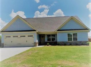 15 Night Hawk Ct, Fort Mitchell, AL 36856