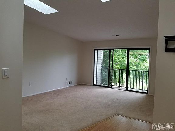 4th image of 48 Fisher Dr
