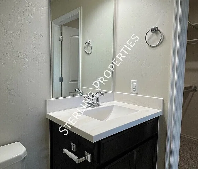 15516 Potomac Dr — Photo 6